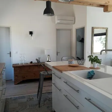 Maison Type Bergerie Proche Porto-vecchio *